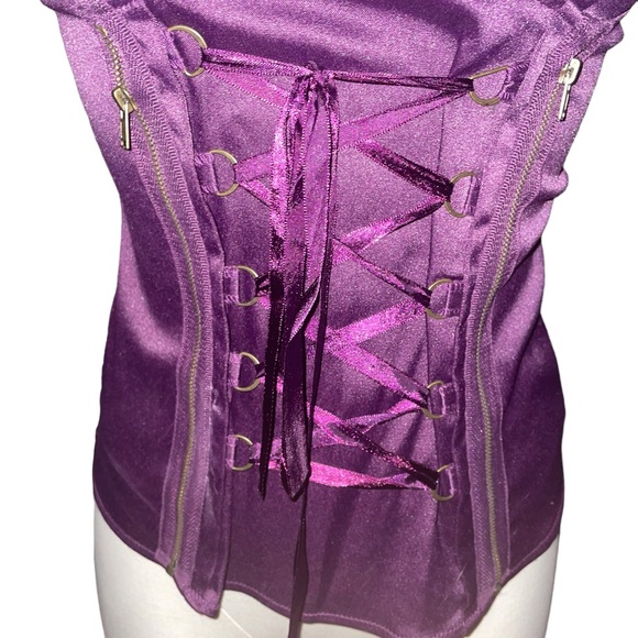 Charlotte Russe new corset - Picture 5 of 6